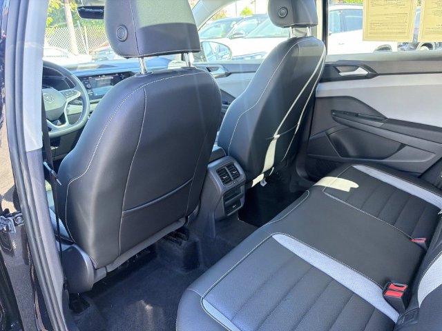 Certified 2023 Volkswagen Taos SEL AWD/4WD image 9