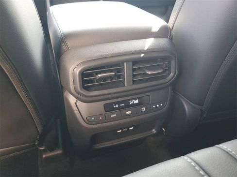 Used 2025 Honda Pilot EX-L image 13