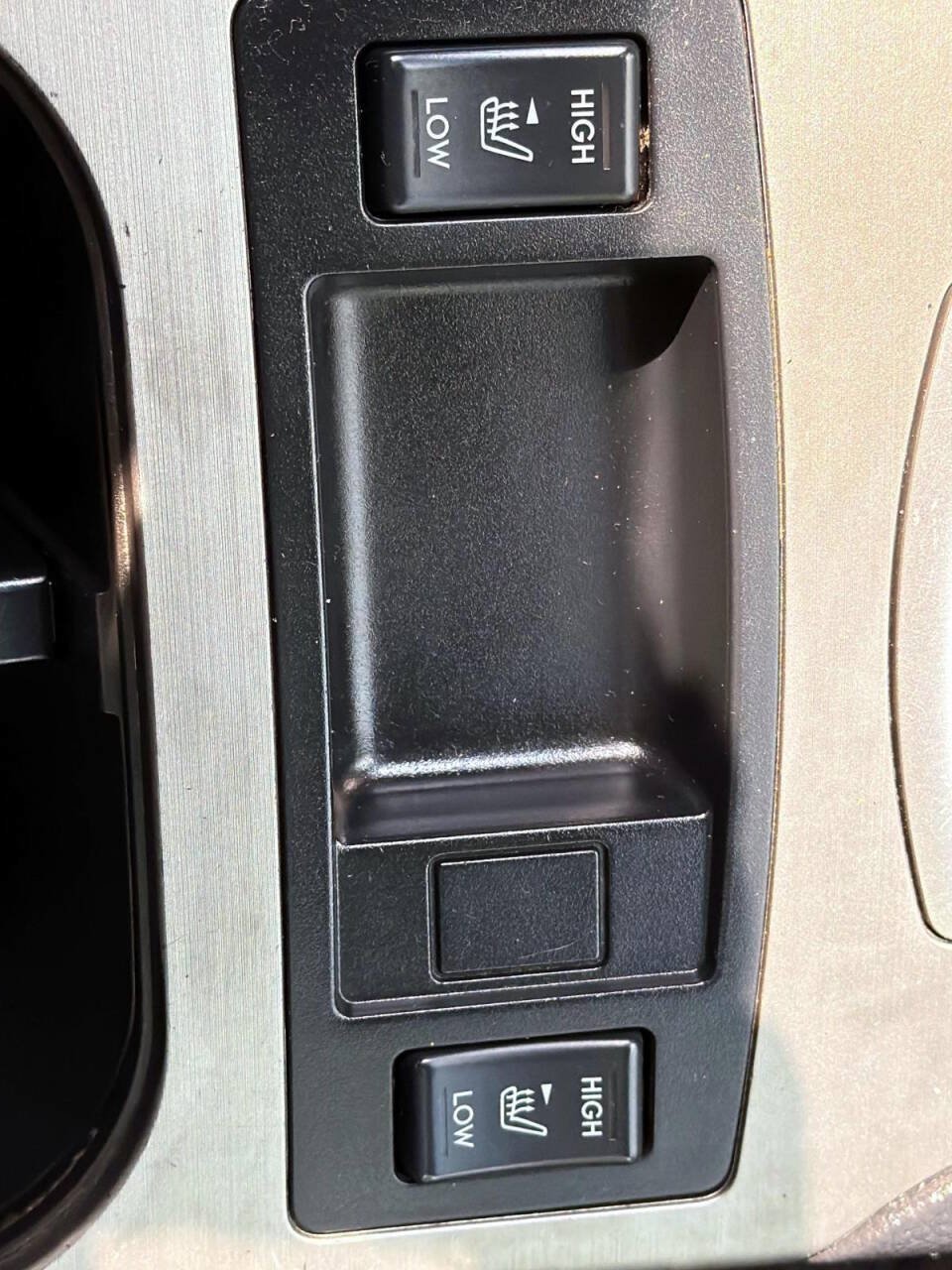 Used 2011 Subaru Legacy 2.5i Premium AWD/4WD image 17