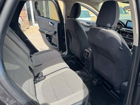 Used 2020 Ford Escape SE image 22