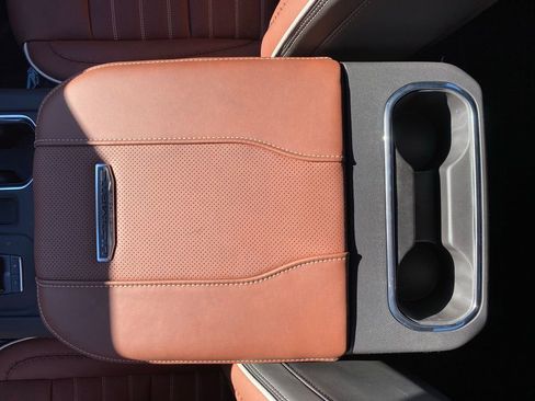 New 2025 GMC Sierra 2500 Denali Ultimate image 24