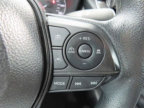 Used 2025 Toyota Corolla LE FWD image 21