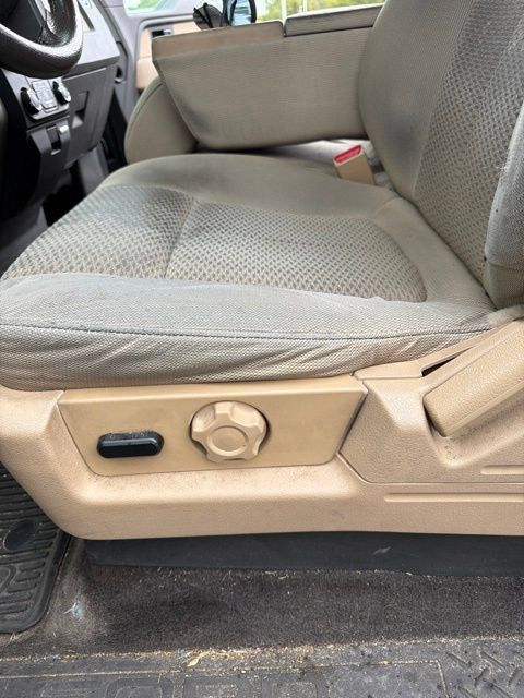 Used 2014 Ford F150 XLT w/ Equipment Group 302A Luxury AWD/4WD image 14