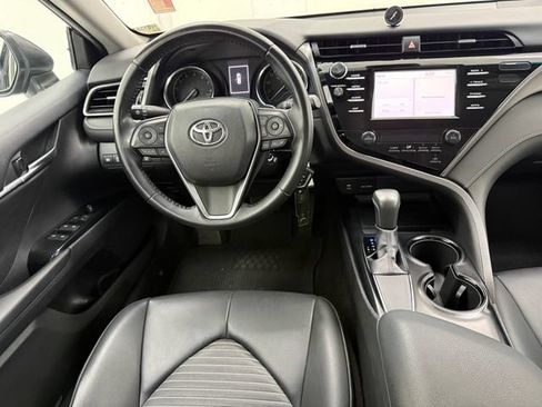 Used 2019 Toyota Camry SE FWD image 30