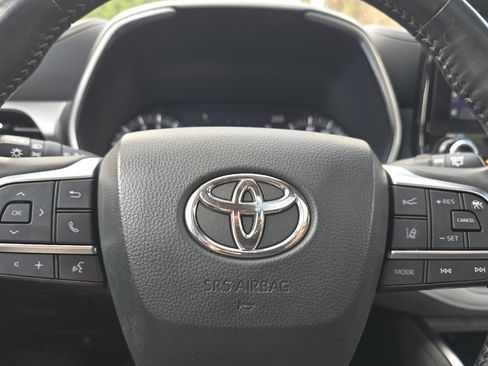 Used 2020 Toyota Highlander Platinum image 22