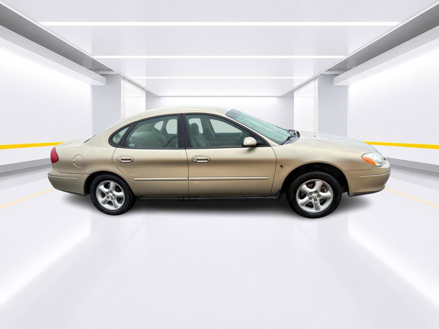 Used 2001 Ford Taurus SE FWD image 3