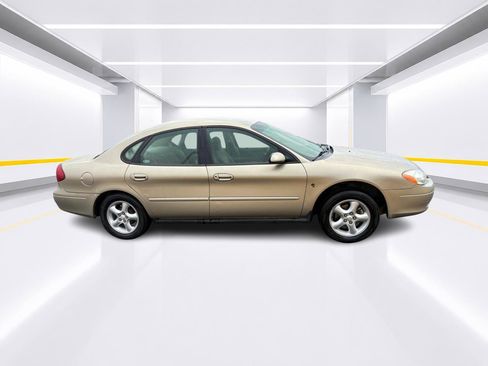 Used 2001 Ford Taurus SE FWD image 3