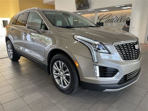 Certified 2022 Cadillac XT5 Premium Luxury image 8