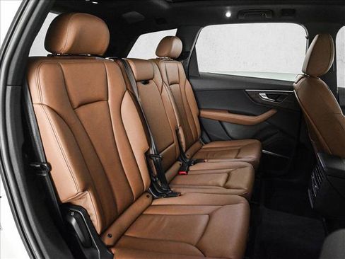 Used 2025 Audi Q7 3.0T Premium Plus image 21