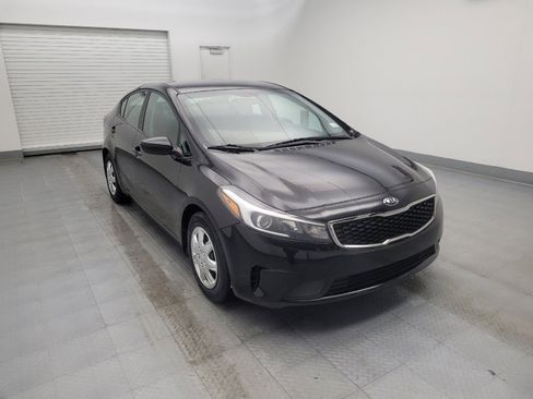 Used 2017 Kia Forte LX image 13