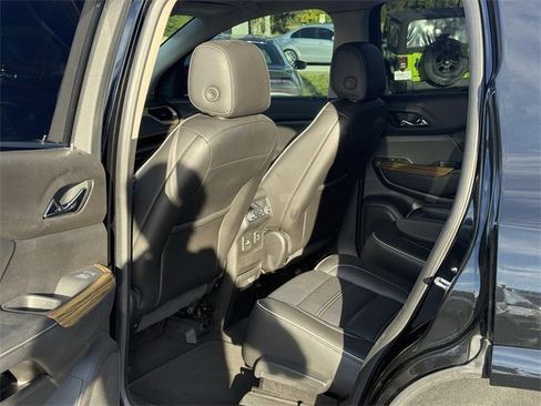 Used 2019 GMC Acadia Denali image 28