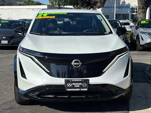 Used 2024 Nissan Ariya AWD image 10