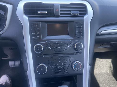 Used 2016 Ford Fusion S FWD image 20