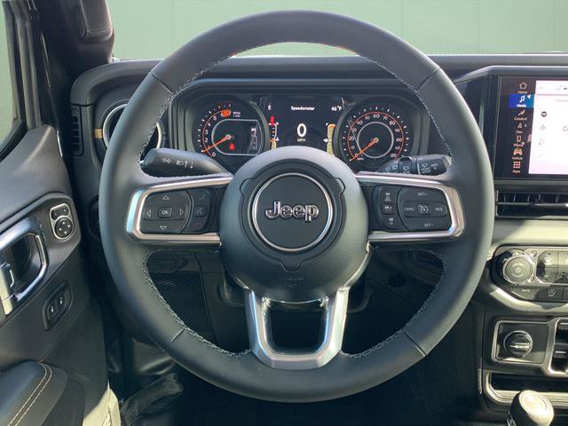 New 2026 Jeep Wrangler Unlimited Sahara AWD/4WD image 28