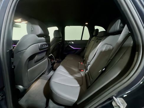 Used 2019 BMW X5 xDrive40i w/ Convenience Package AWD/4WD image 18