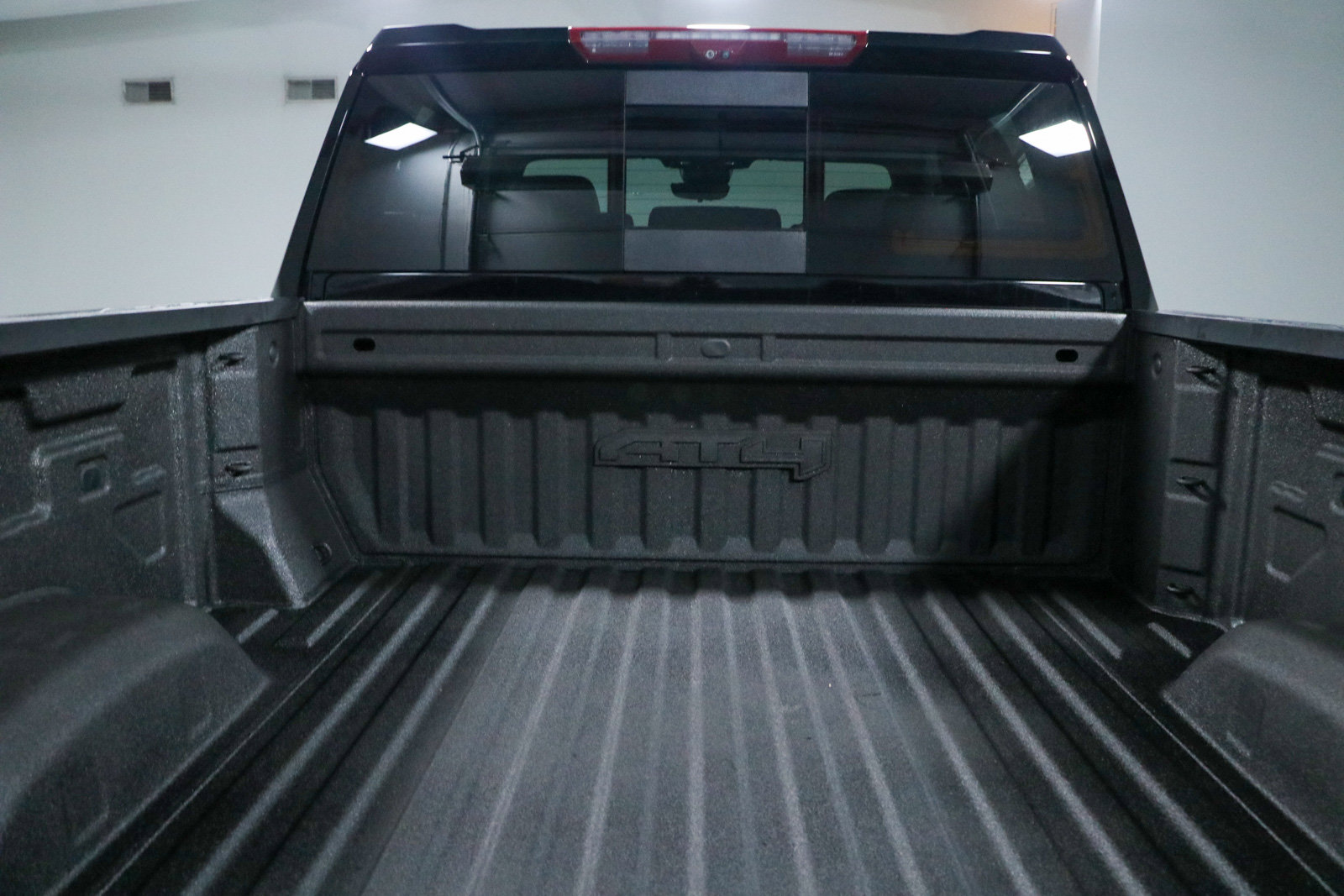 Used 2024 GMC Sierra 2500 AT4 w/ AT4 Premium Plus Package AWD/4WD image 33