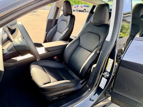 Used 2024 Tesla Model 3 Standard Range RWD image 17