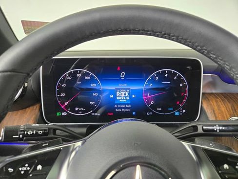Used 2026 Mercedes-Benz GLC 300 4MATIC image 32