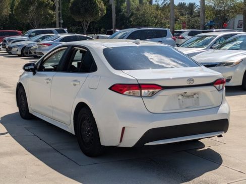 Used 2020 Toyota Corolla LE image 7
