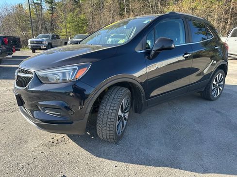 Used 2021 Buick Encore Preferred AWD/4WD image 1