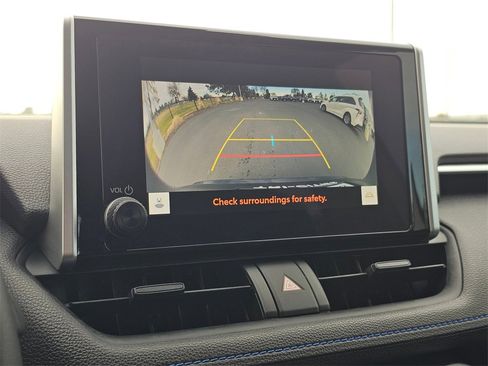 Used 2025 Toyota RAV4 SE image 26