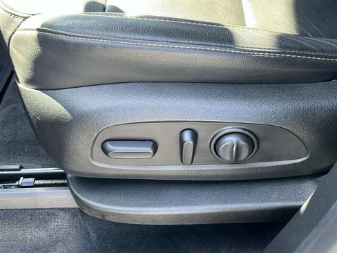 Used 2019 Chevrolet Traverse RS image 30