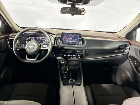 Used 2023 Nissan Rogue SV AWD/4WD image 12