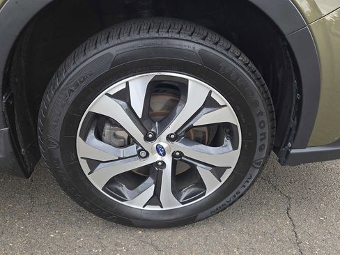 Used 2020 Subaru Outback Touring AWD/4WD image 8
