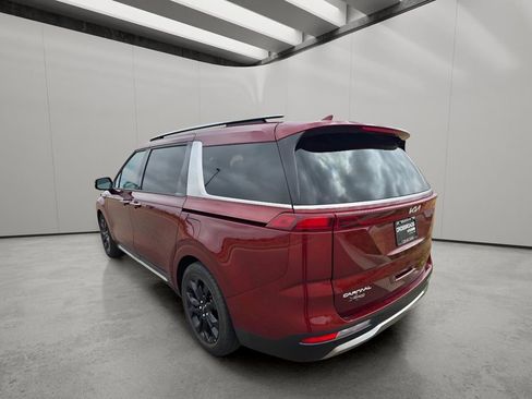 Used 2024 Kia Carnival SX Prestige FWD image 3