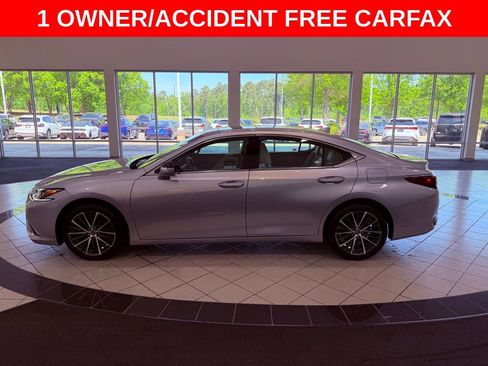 Certified 2023 Lexus ES 250 w/ Premium Package image 4