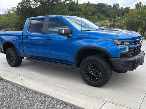 Used 2023 Chevrolet Silverado 1500 ZR2 w/ ZR2 Bison Edition AWD/4WD image 2