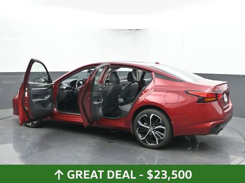 Used 2024 Nissan Altima 2.5 SR w/ SR Premium Package image 60