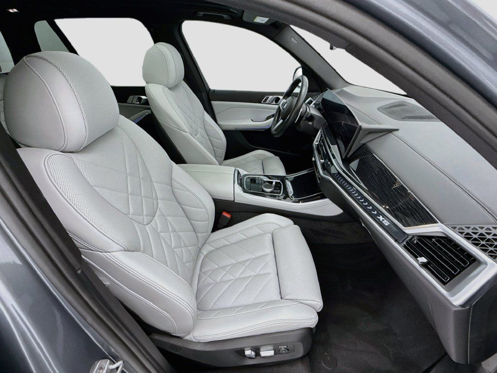 Certified 2024 BMW X5 sDrive40i w/ M Sport Package RWD image 19