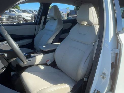 Used 2024 Nissan Ariya AWD image 11