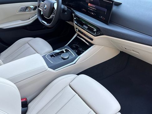 Used 2025 BMW 330i Sedan w/ Premium Package image 19