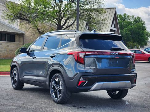 New 2026 Kia Seltos EX FWD image 5