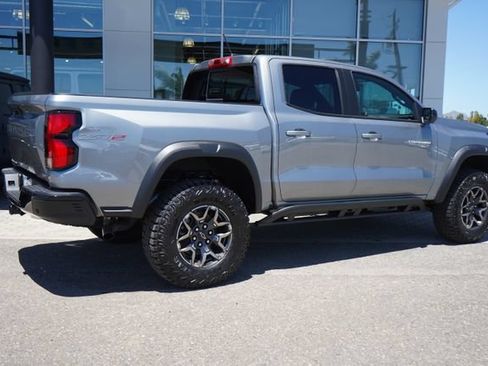 New 2026 Chevrolet Colorado ZR2 w/ Technology Package AWD/4WD image 9