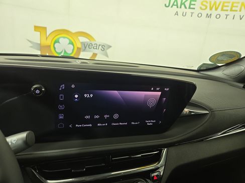 Used 2025 Buick Envista Sport Touring image 20