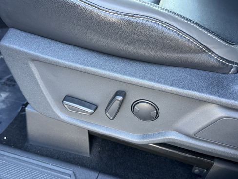 Used 2025 Ford Bronco Outer Banks w/ Sasquatch Package AWD/4WD image 21