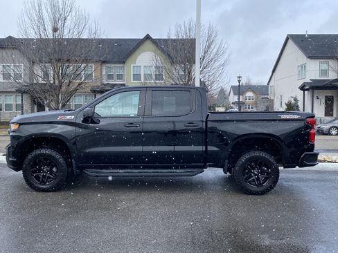 Used 2020 Chevrolet Silverado 1500 Custom Trail Boss w/ Custom Convenience Package image 3