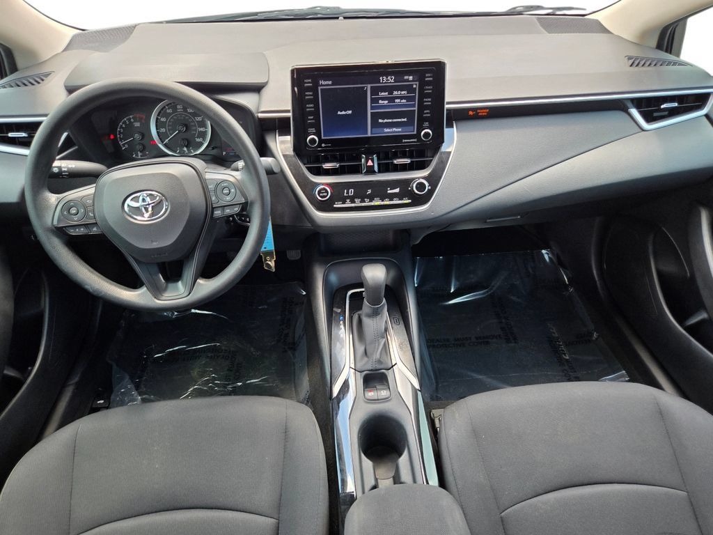 Used 2022 Toyota Corolla LE FWD image 19