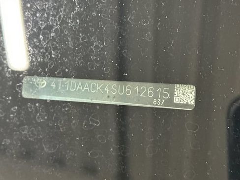 Used 2025 Toyota Camry SE FWD image 5