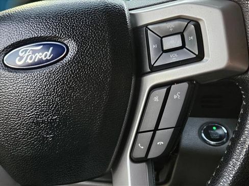 Used 2016 Ford F150 Lariat w/ Equipment Group 502A Luxury image 13