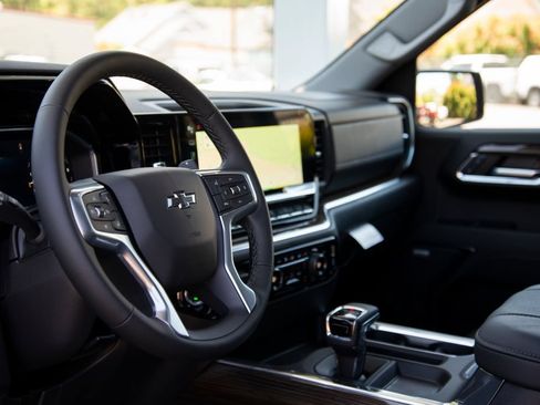 New 2026 Chevrolet Silverado 1500 LT Trail Boss w/ Convenience Package II AWD/4WD image 22
