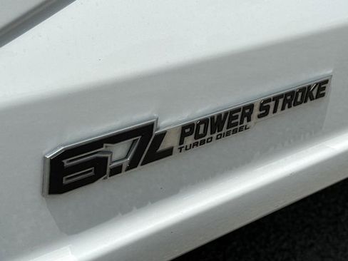 Certified 2024 Ford F250 Lariat AWD/4WD image 6