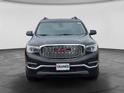 Used 2017 GMC Acadia Denali w/ Technology Package AWD/4WD image 2
