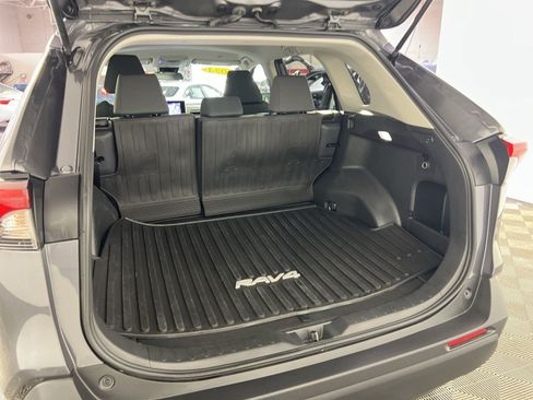 Used 2024 Toyota RAV4 XLE AWD/4WD image 26