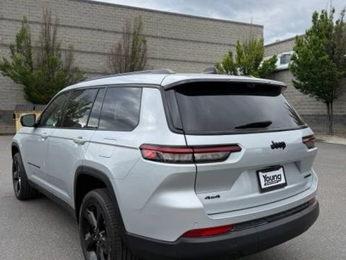 Used 2024 Jeep Grand Cherokee L Limited w/ Luxury Tech Group II AWD/4WD image 8