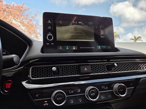 Used 2022 Honda Civic Touring image 30