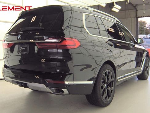 Used 2021 BMW X7 xDrive40i w/ Premium Package image 4